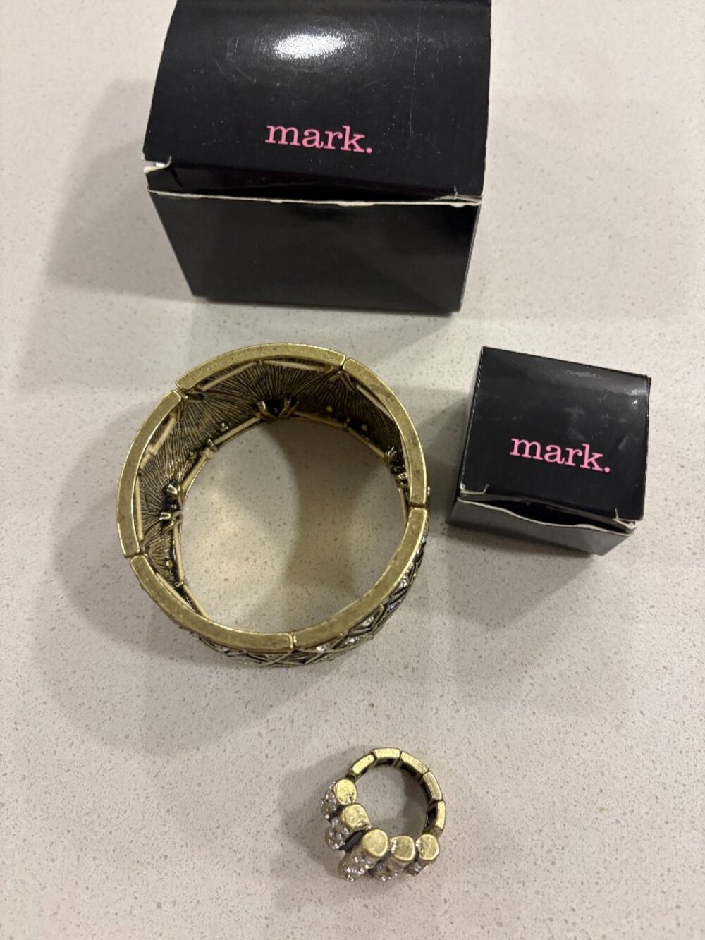 WOMENS GOLD PLATED BRACELET AND RING